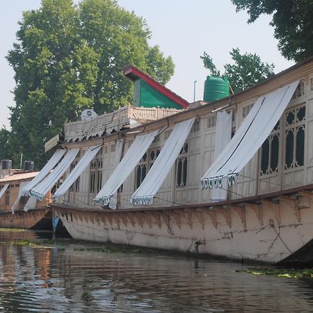 Heaven Breeze Group Of Houseboats Hotel Srinagar  Luaran gambar