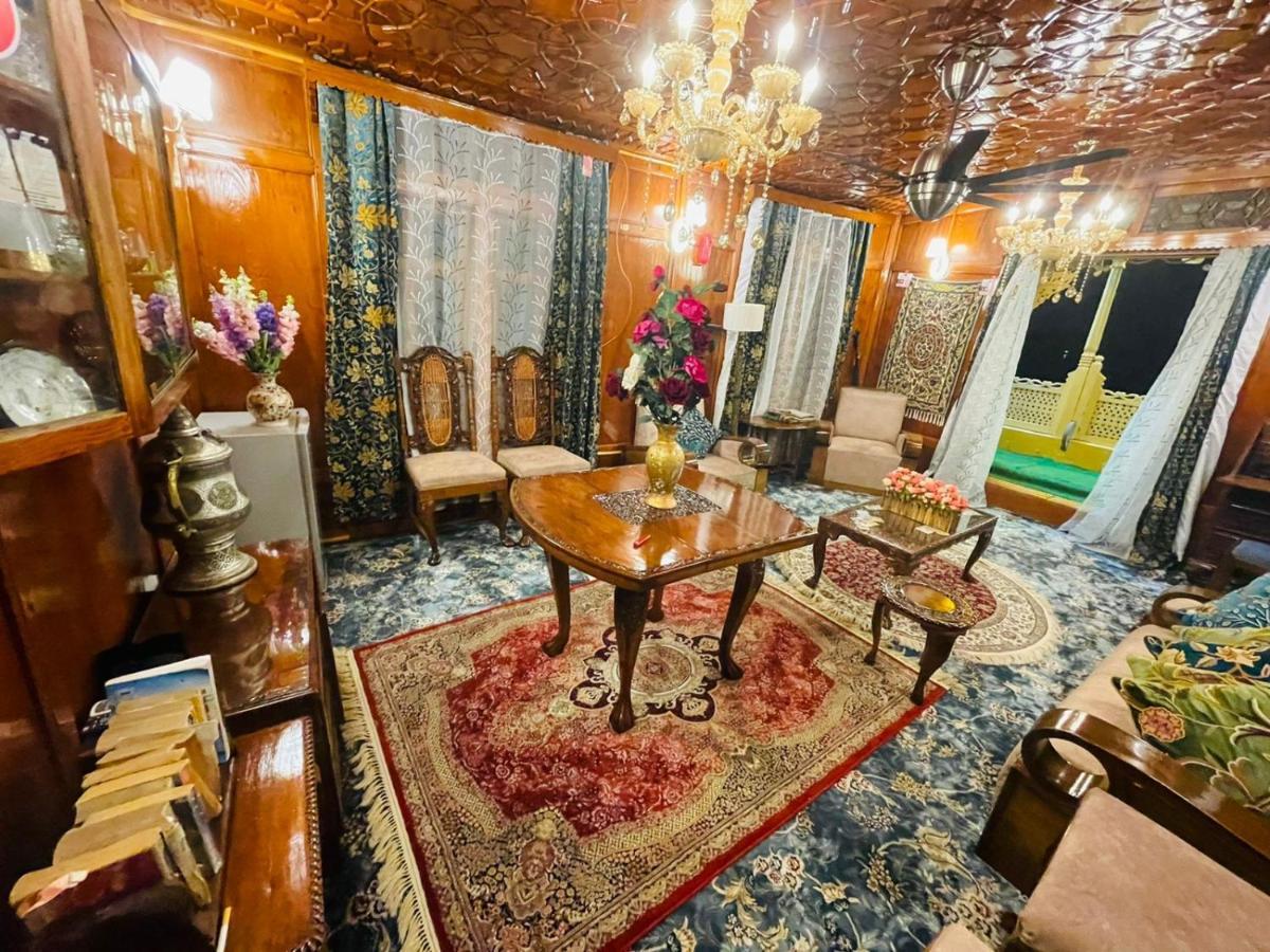 Heaven Breeze Group Of Houseboats Hotel Srinagar  Luaran gambar